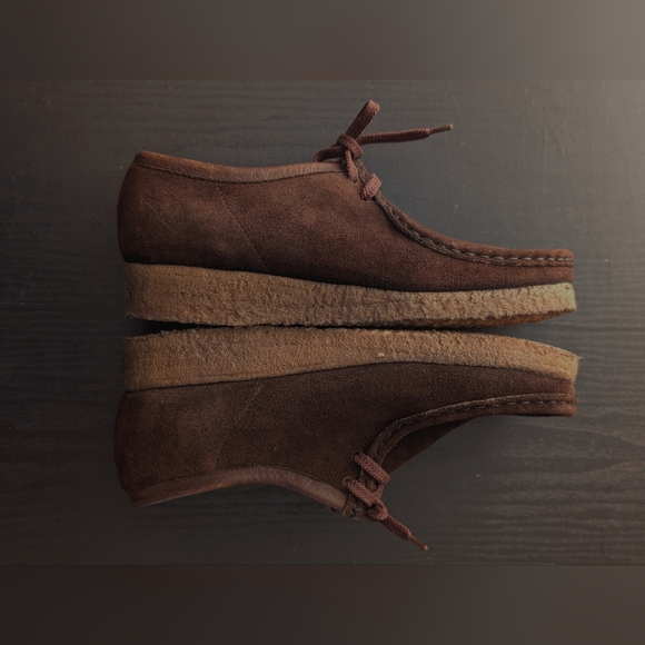 End - Picture 4 of 13